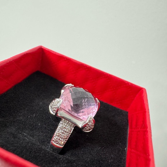 Ring - Picture 4 of 5